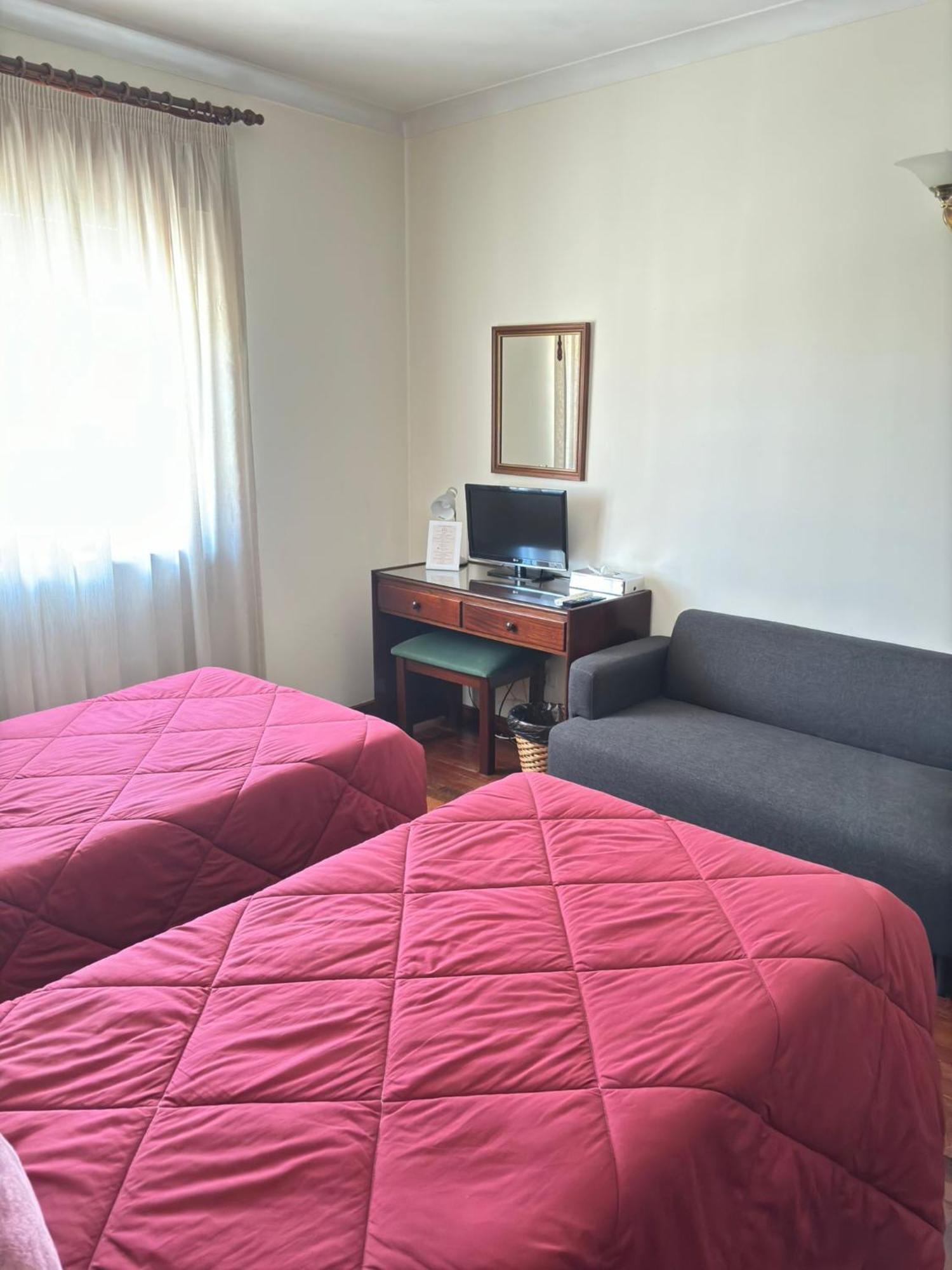 Hotel Trindade Coelho Mogadouro  Exterior photo