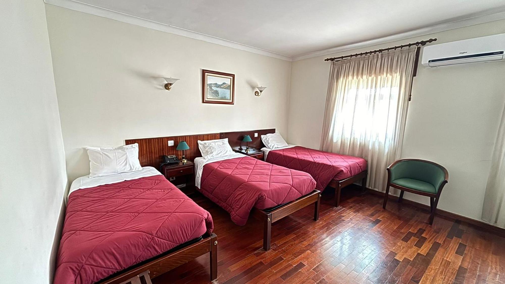 Hotel Trindade Coelho Mogadouro  Exterior photo