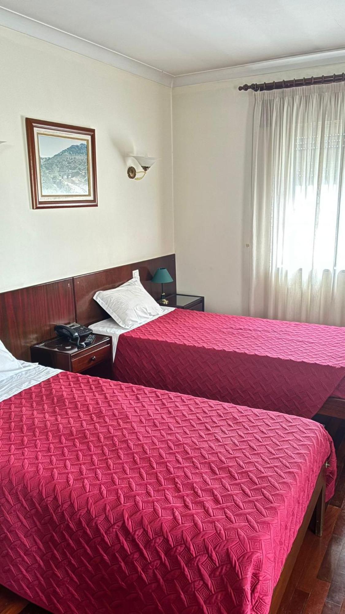 Hotel Trindade Coelho Mogadouro  Exterior photo
