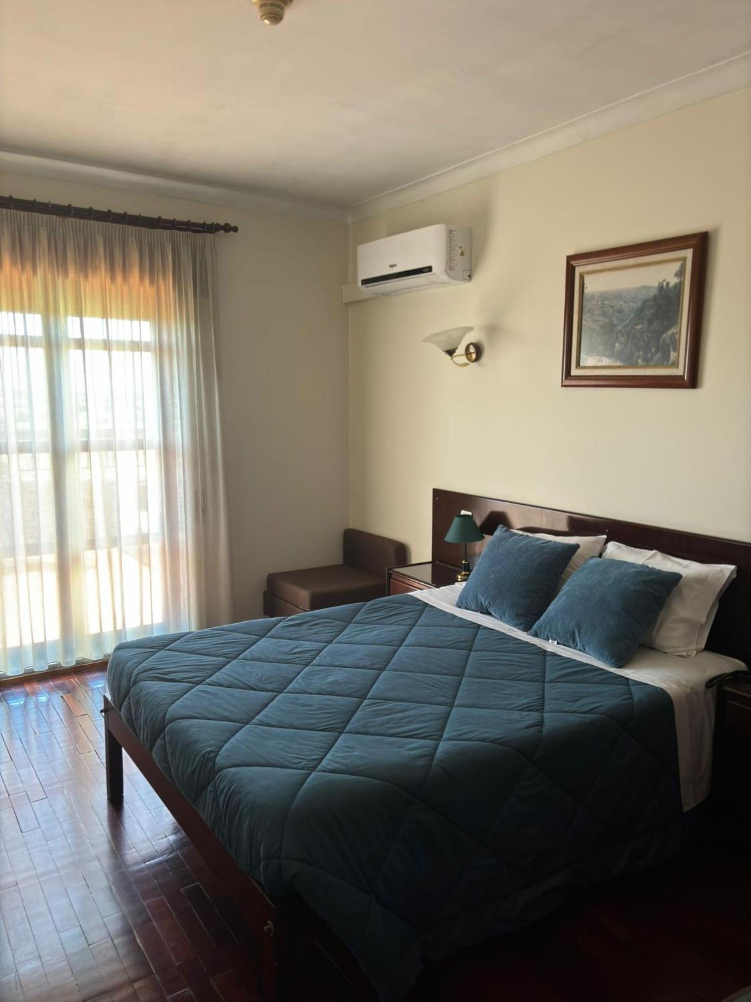Hotel Trindade Coelho Mogadouro  Exterior photo